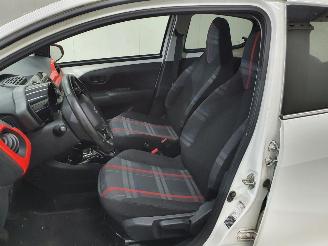 Peugeot 108 1.0 e-VTi Envy picture 27