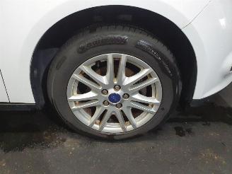 Ford Focus 1.0 EcoBoost Titanium picture 24