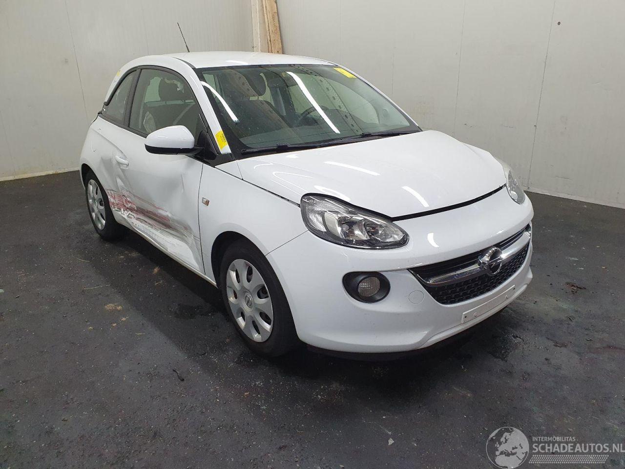 Opel Adam 