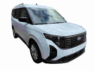 rozbiórka samochody osobowe Ford Tourneo Courier Limited 2024/8