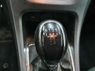Opel Astra J Edition 1.4 picture 26