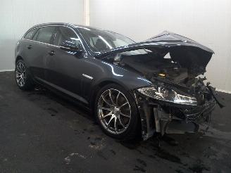 Salvage car Jaguar XF  2013/3