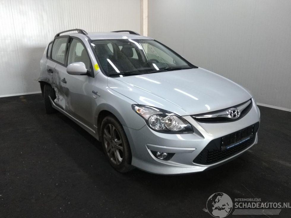 Hyundai I-30 