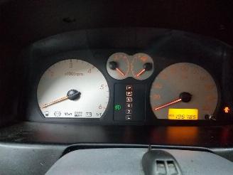 Hyundai Terracan  picture 16