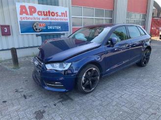 Vrakbiler auto Audi A3 A3 Sportback (8VA/8VF), Hatchback 5-drs, 2012 / 2020 1.4 TFSI ACT Ultra 16V 2015/5