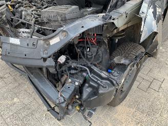 Volkswagen Caddy 2.0 TDI DSG picture 8
