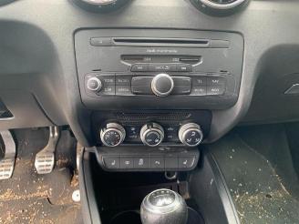 Audi A1 A1 Sportback (8XA/8XF), Hatchback 5-drs, 2011 / 2018 1.4 TFSI Cylinder on demand 16V picture 12