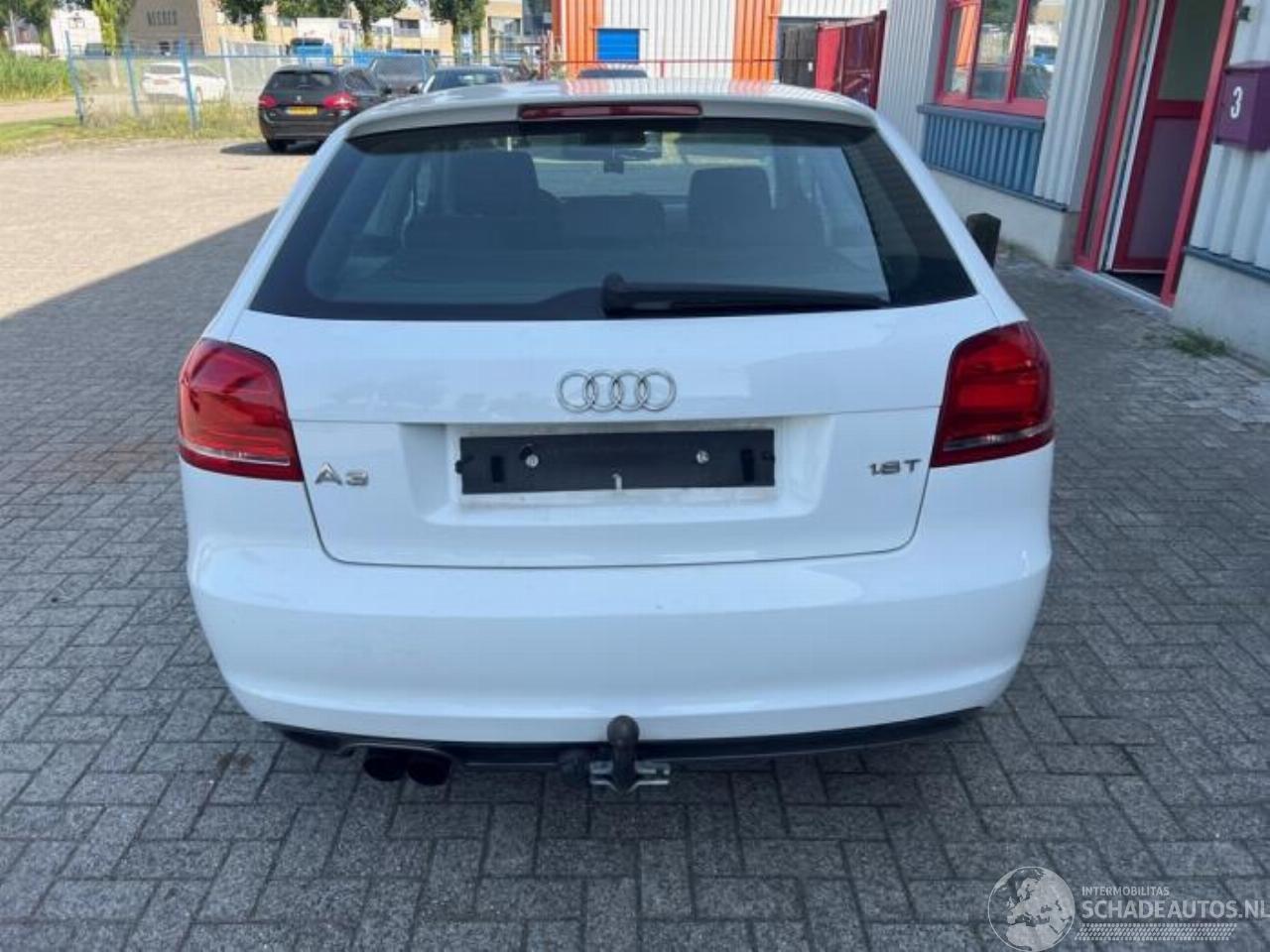Audi A3 A3 (8P1), Hatchback 3-drs, 2003 / 2012 1.8 16V TFSI
