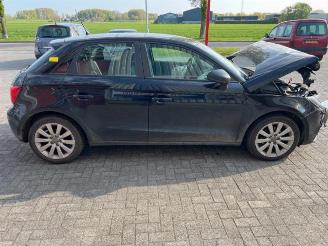 Audi A1 A1 Sportback (8XA/8XF), Hatchback 5-drs, 2011 / 2018 1.6 TDI 16V picture 6