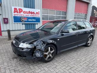 Salvage car Audi A4 A4 Avant (B6), Combi, 2001 / 2005 3.0 V6 30V Quattro 2002/1