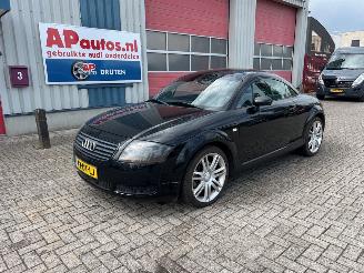 Schadeauto Audi TT 1.8 TURBO 179pk 2000/1