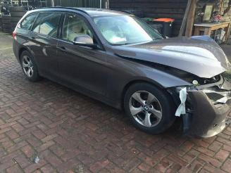 Coche siniestrado BMW 3-serie  2013