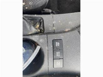 Toyota Auris Auris (E18), Hatchback 5-drs, 2012 / 2019 1.8 16V Hybrid picture 10