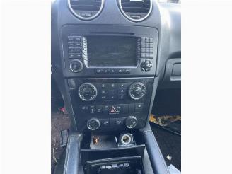 Mercedes ML ML II (164/4JG), SUV, 2005 / 2011 3.0 ML-320 CDI 4-Matic V6 24V picture 8