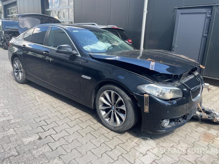BMW 5-serie 5 serie (F10), Sedan, 2009 / 2016 520d xDrive 16V