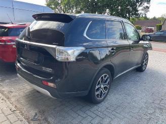 Mitsubishi Outlander Outlander (GF/GG), SUV, 2012 / 2022 2.0 16V PHEV 4x4 picture 3