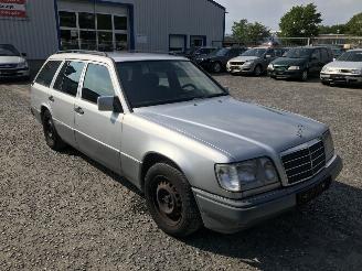 Mercedes E-klasse 124 Zilver 744 Onderdelen Deur Bumper picture 3