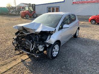 Opel Corsa E 1.4 Zilver Z176 Onderdelen picture 6