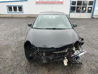 Volkswagen Polo 9N 1.2 6V Zwart LC9Z Onderdelen AWY Motor picture 2