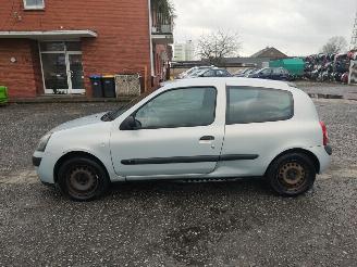 Renault Clio 1.2 Onderdelen Zilver MV632 D7F726 picture 4