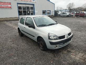 Renault Clio 1.2 Onderdelen Zilver MV632 D7F726 picture 3