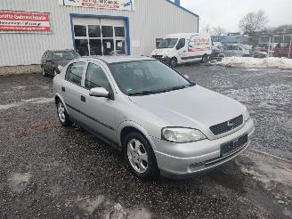 Opel Astra G 1.6 Zilver Z147 Onderdelen X16XEL Motor picture 3