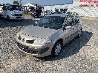 Salvage car Renault Mégane Grandtour 1.6 Beige TED11 Onderdelen K4M812 Motor 2006/5