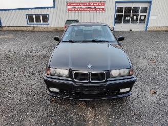 BMW 3-serie E36 316i Zwart 181 Onderdelen M40B16 Motor picture 2