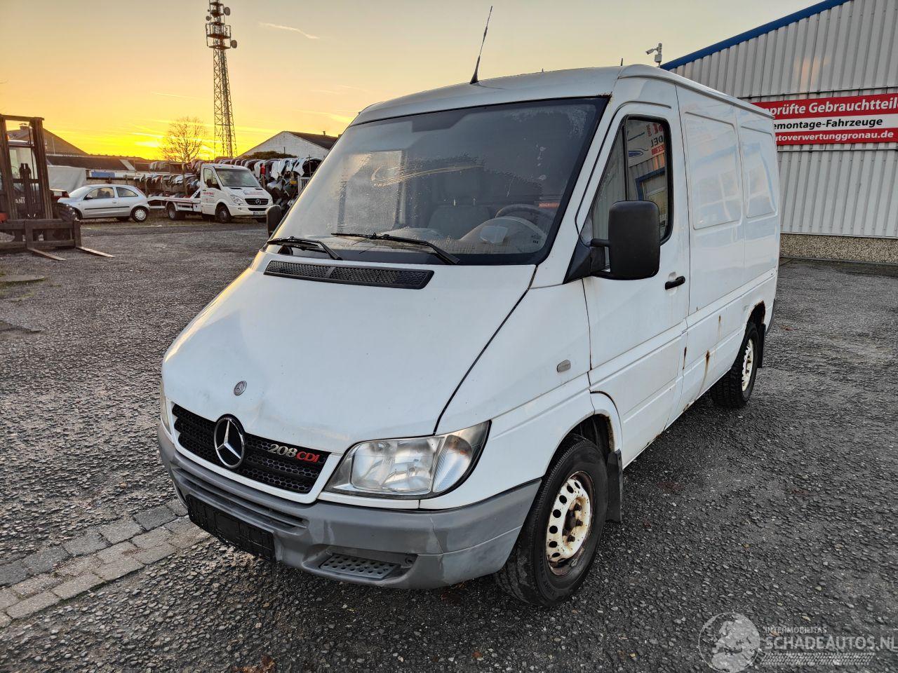 Mercedes Sprinter 2.2 CDI Wit 9147 Onderdelen 611987 Motor