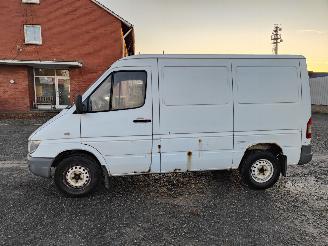 Mercedes Sprinter 2.2 CDI Wit 9147 Onderdelen 611987 Motor picture 4