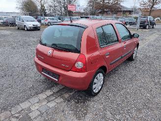 Renault Clio 1.2 16V Rood TEB76 Onderdelen D4F722 Motor picture 6