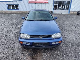 Volkswagen Golf 3 1.8 Blauw LR5V Onderdelen ADZ Motor picture 2