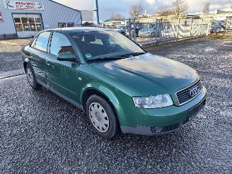 Audi A4 2.0 Groen LZ6R Onderdelen ALT Motor picture 3