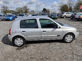 Renault Clio 1.2 Zilver TED69 Onderdelen D7F726 Motor picture 5