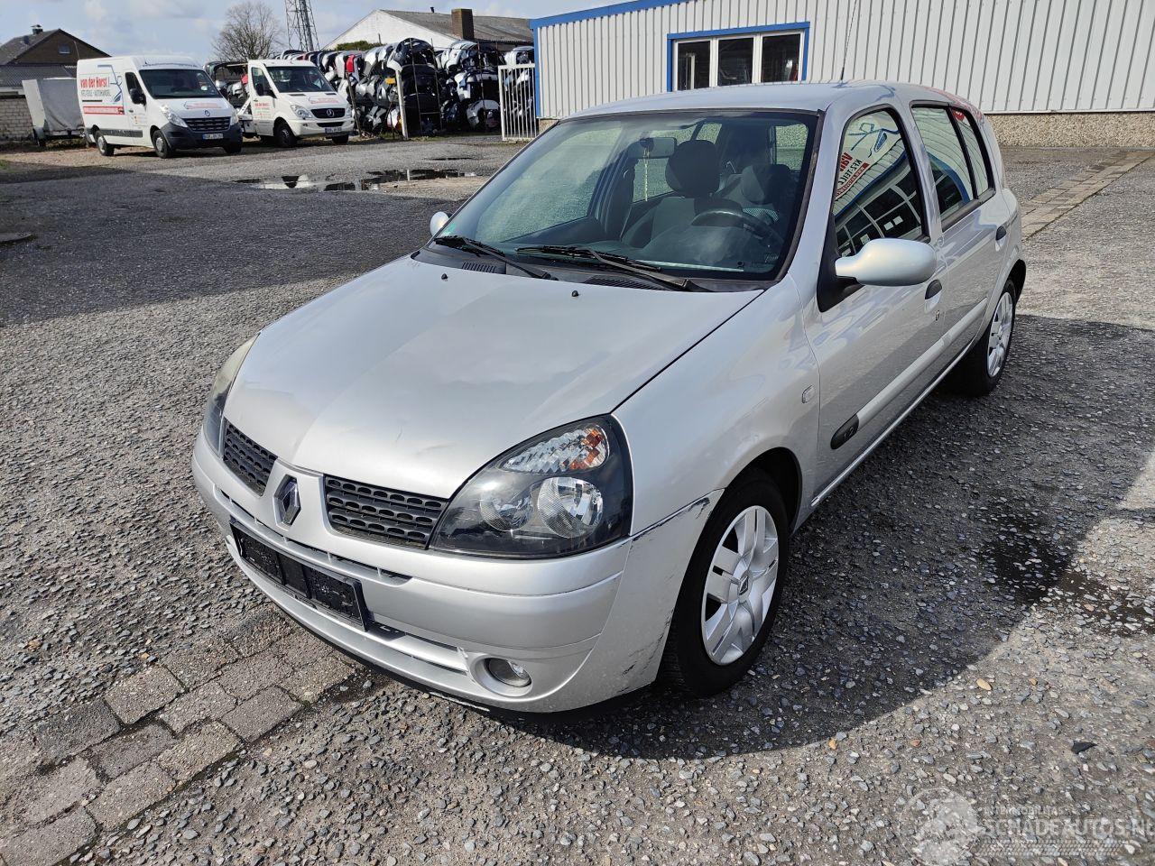 Renault Clio 1.2 Zilver TED69 Onderdelen D7F726 Motor