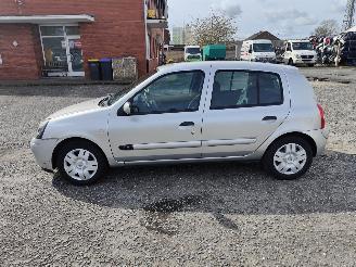 Renault Clio 1.2 Zilver TED69 Onderdelen D7F726 Motor picture 4