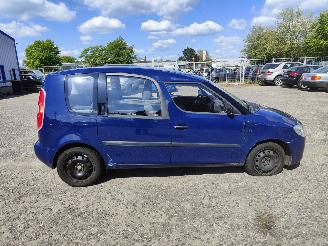 Skoda Roomster 1.2 12V Blauw LF5A Onderdelen CGPA Motor picture 5