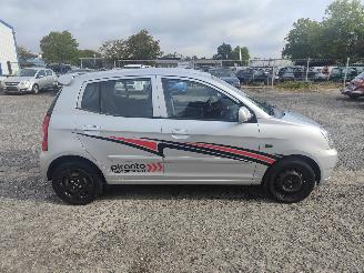 Kia Picanto 1.0 Zilver S3 Onderdelen G4HE Motor picture 5