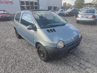 Renault Twingo 1.2 16V Blauw NV427 Onderdelen D4F702 Motor picture 3