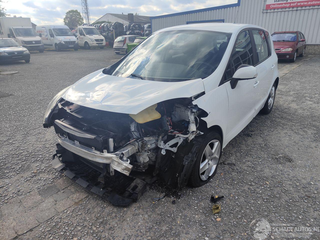 Renault Scenic 1.6 16V Wit OV369 Onderdelen K4M858 Motor