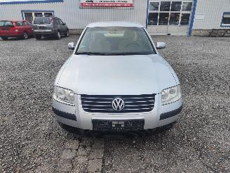 Volkswagen Passat 3BG 2.0 Zilver LA7W Onderdelen AZM Motor picture 2