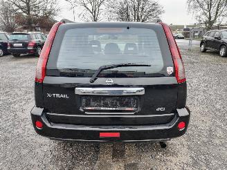 Nissan X-Trail 2.2 dCi Zwart KH3 Onderdelen 4WD.MT.F6 Bak picture 7