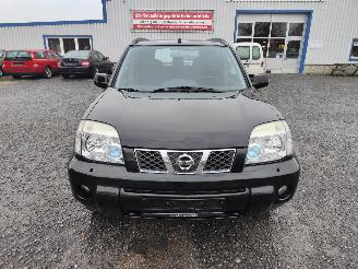 Nissan X-Trail 2.2 dCi Zwart KH3 Onderdelen 4WD.MT.F6 Bak picture 2