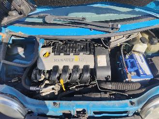 Renault Twingo 1.2 16V Blauw OV143 Onderdelen D4F702 Motor picture 13