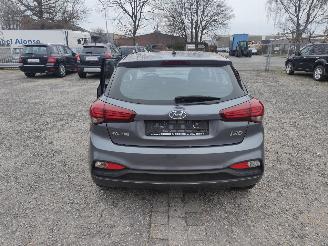 Hyundai I-20 1.2 Grijs V3G Onderdelen G4LA Motor picture 7