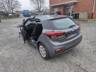 Hyundai I-20 1.2 Grijs V3G Onderdelen G4LA Motor picture 8