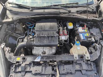 Fiat Punto 1.2 8V Zwart 876 Onderdelen 169A4000 Motor picture 13