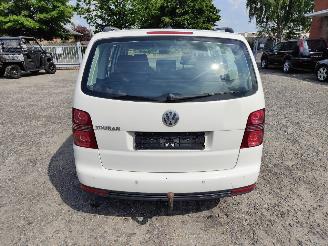 Volkswagen Touran 2.0TDI Wit LB9A Onderdelen KXW Versnellingsbak picture 7