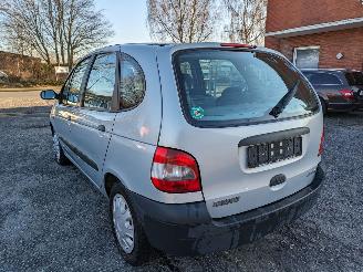 Renault Scenic 1.4 16V picture 7