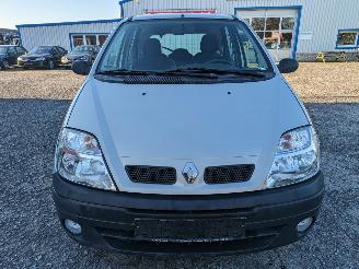Renault Scenic 1.4 16V picture 2